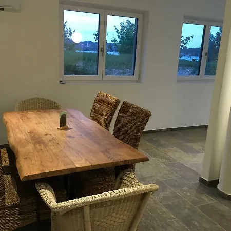 In Kammerl Apartment